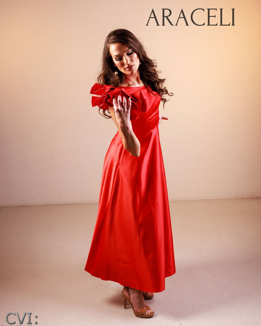 Designing Glam Fashion for The Elegant Dreamer